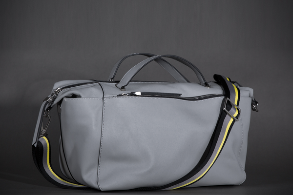 Globetrotter Leather Holdall